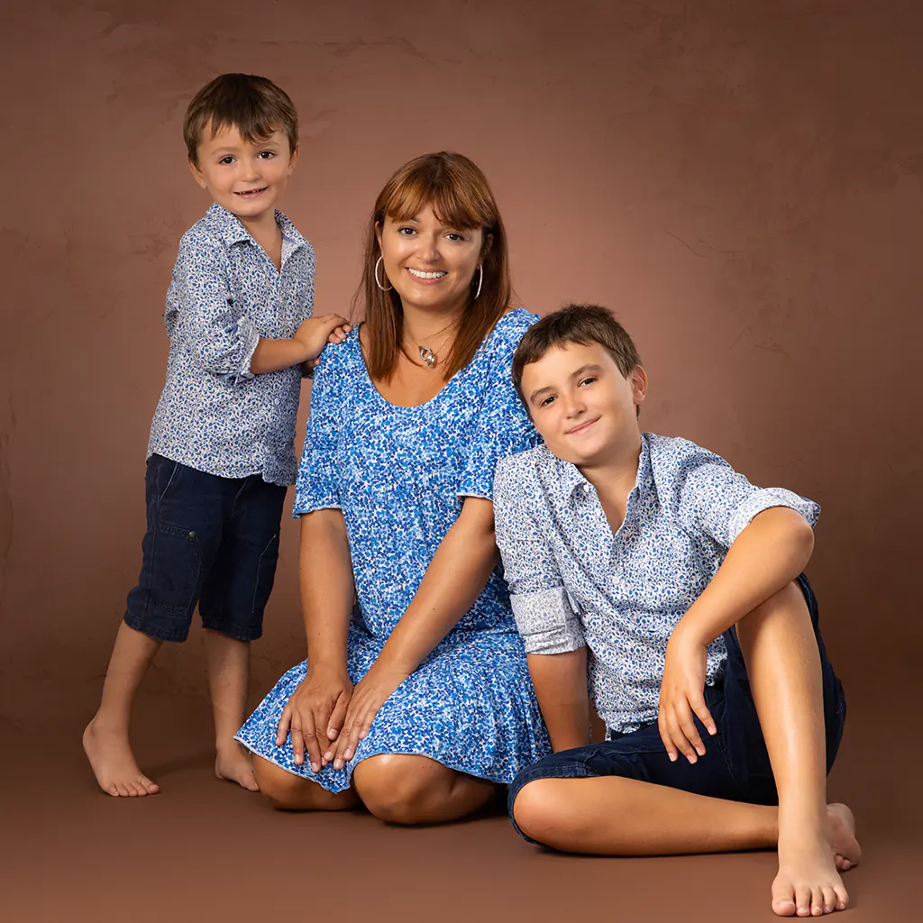 Portrait de famille en studio au Beausset par Olivier Lafon