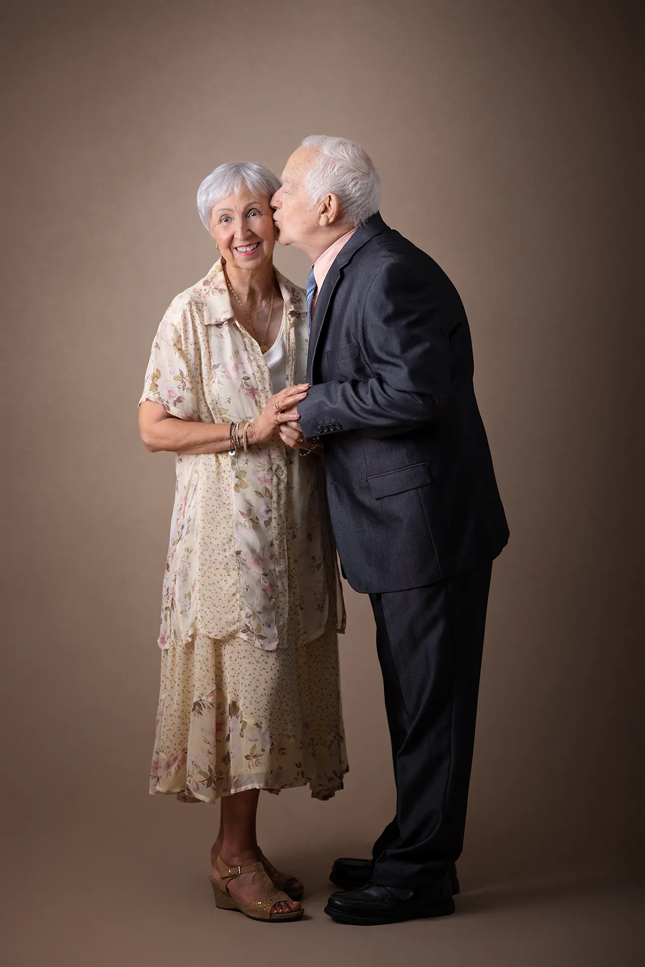 Portrait en studio d’un couple de seniors – photographe à Sanary-sur-Mer